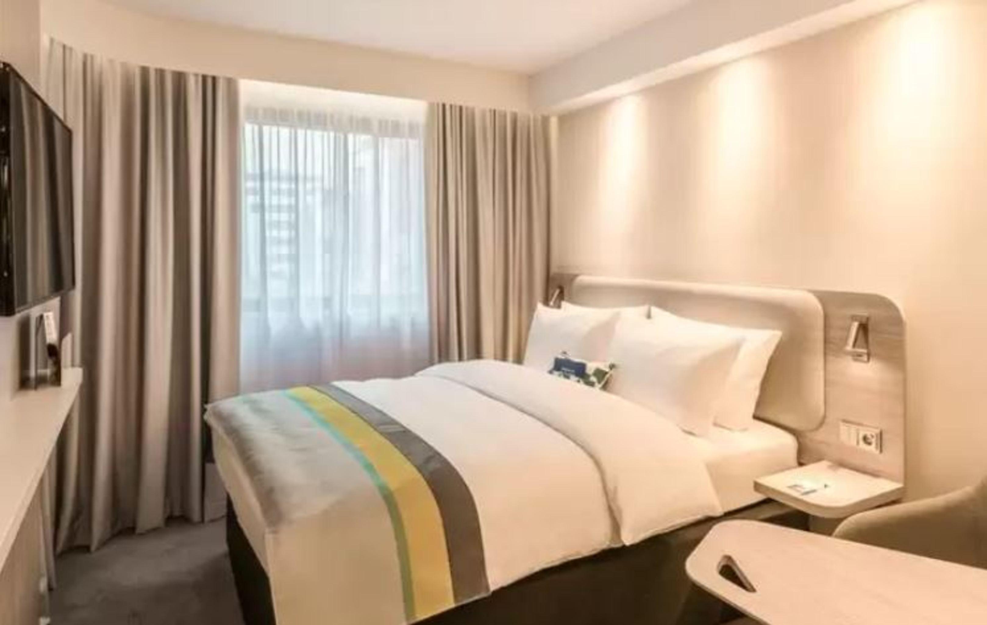 Holiday Inn Express - Cologne - City Centre Экстерьер фото